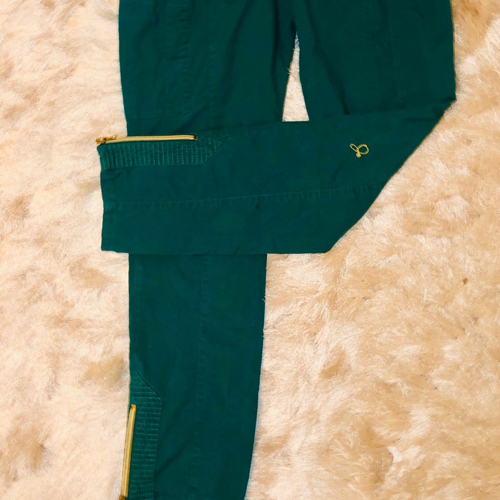 XS skinny cargo 2 pocket scrub bottom jannuu.